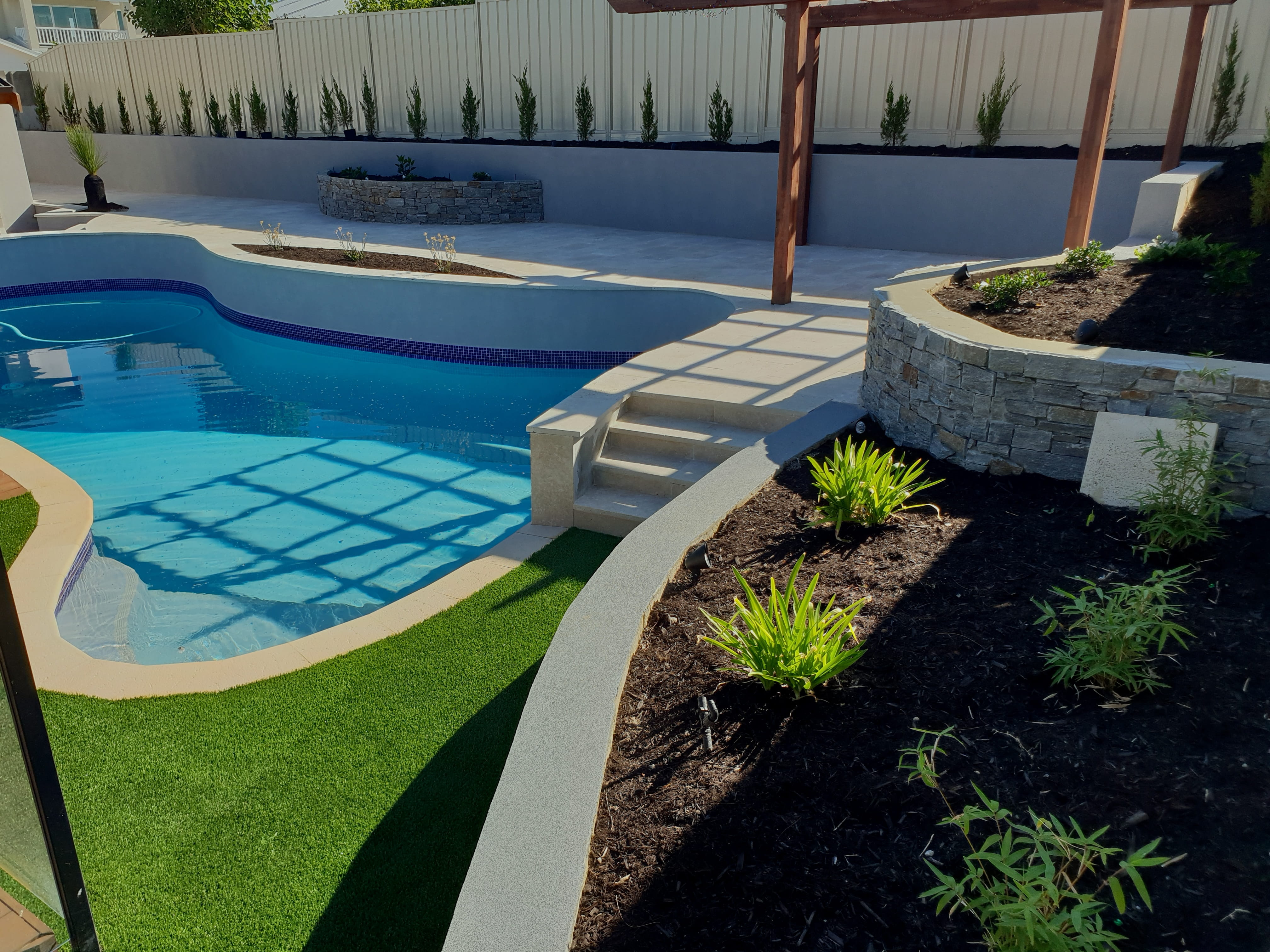 Finished retaining wall in Perth northern suburbs